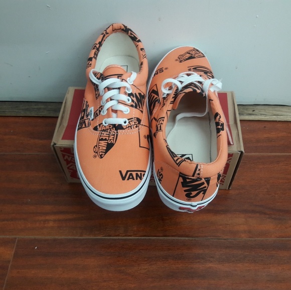 Vans - Picture 2 of 2